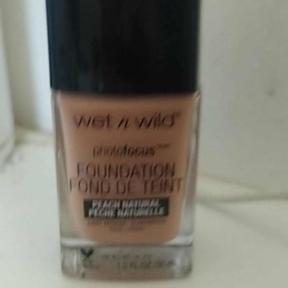 Wet n wild face foundation